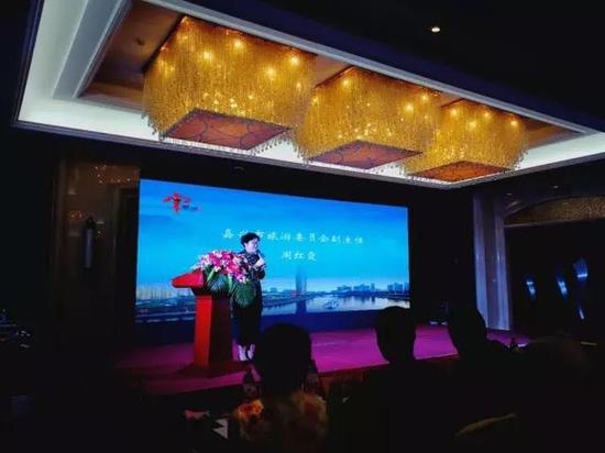 隨后,嵩山少林景區(qū)、園博園景區(qū)進行了重點推介,鄭州海外旅行社和太和旅行社也針對嘉興旅游市場推出多條旅游線路。